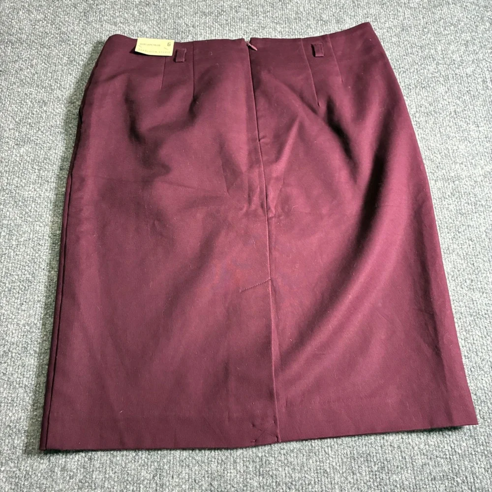 Van Heusen Studio Pencil Skirt Womens 6‎ Burgundy NEW Stretch Cotton